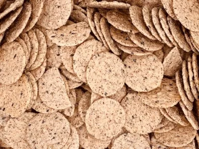 Sesamcrackers met peper